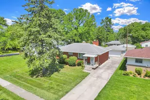 1390 Shanley Dr, Columbus, OH 43224 - Photo 3