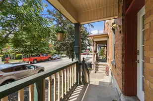 984 Highland St, Columbus, OH 43201 - Photo 3