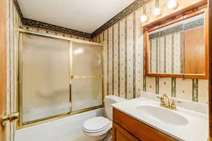 1905 Dandridge Dr, Columbus, OH 43229 - Photo 15