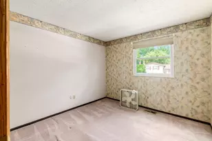 1905 Dandridge Dr, Columbus, OH 43229 - Photo 21