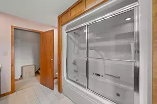 1360 Portage Dr, Columbus, OH 43235 - Photo 33