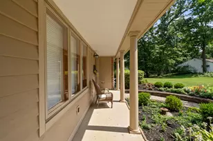 1360 Portage Dr, Columbus, OH 43235 - Photo 7