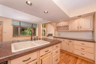 451 Valleyview Ct, Westerville, OH 43081 - Photo 7