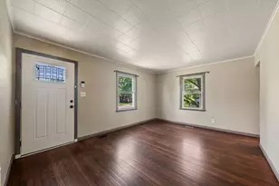 1701 E Dunedin Rd, Columbus, OH 43224 - Photo 7