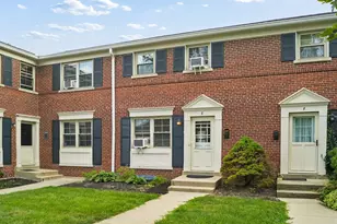 1775 Northwest Ct, Columbus, OH 43212 - Photo 3