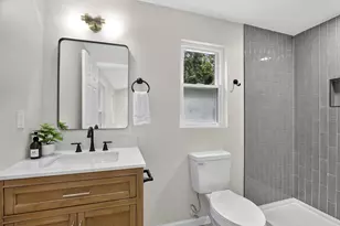 1240 Manor Dr, Columbus, OH 43232 - Photo 5