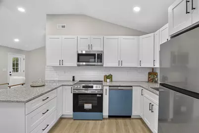 1240 Manor Drive, Columbus, OH 43232 - Photo 25