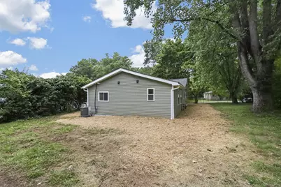 1240 Manor Drive, Columbus, OH 43232 - Photo 53