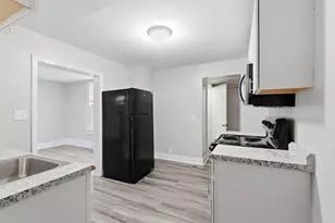 490 E Markison Ave, Columbus, OH 43207 - Photo 15