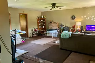 118 W Jefferson St, New Lexington, OH 43764 - Photo 3