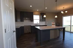 8138 Griffin Dr, Reynoldsburg, OH 43068 - Photo 5