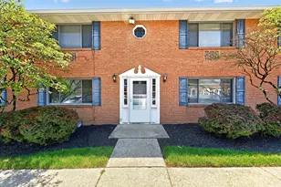 1017-1025 Folkestone Rd, Columbus, OH 43220 - Photo 3