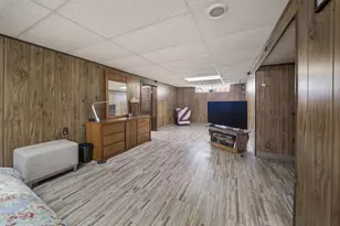 400 Maple Dr, Columbus, OH 43228 - Photo 47