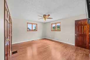 76 Debbie Dr, Gallipolis, OH 45631 - Photo 21