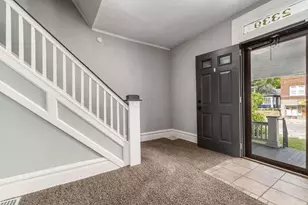 2339 Summit St, Columbus, OH 43202 - Photo 9