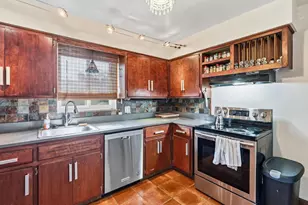 2827 Dover Rd, Columbus, OH 43209 - Photo 7