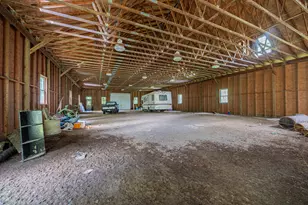 2001 Cambridge Rd, Coshocton, OH 43812 - Photo 21