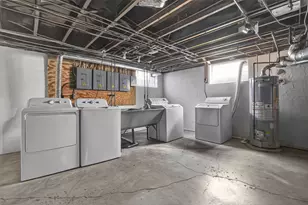 802 Kenwick Rd, Columbus, OH 43209 - Photo 31