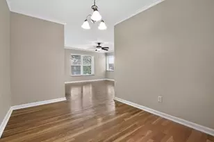 802 Kenwick Rd, Columbus, OH 43209 - Photo 13