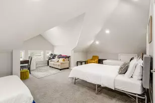 797 N Nelson Rd, Columbus, OH 43219 - Photo 29