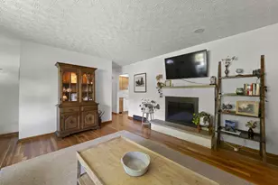 5566 Sandalwood Blvd, Columbus, OH 43229 - Photo 7