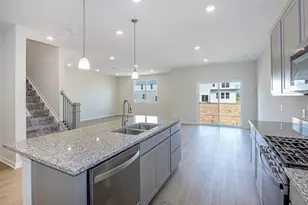 258 Dowler Dr, South Bloomfield, OH 43103 - Photo 5