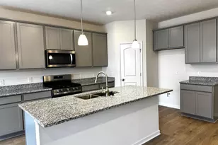 258 Dowler Dr, South Bloomfield, OH 43103 - Photo 3