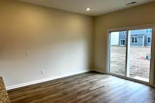 337 Honeysuckle St, South Bloomfield, OH 43103 - Photo 7