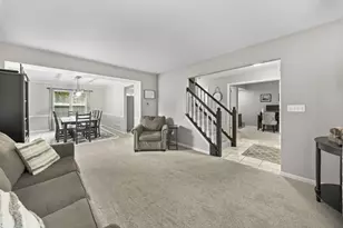 6851 Peachtree Cir, Westerville, OH 43082 - Photo 11