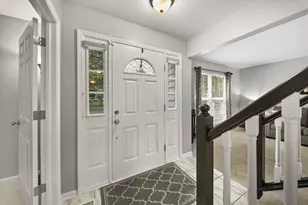 6851 Peachtree Cir, Westerville, OH 43082 - Photo 9