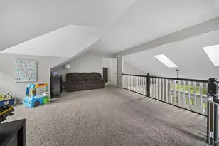 6851 Peachtree Cir, Westerville, OH 43082 - Photo 31
