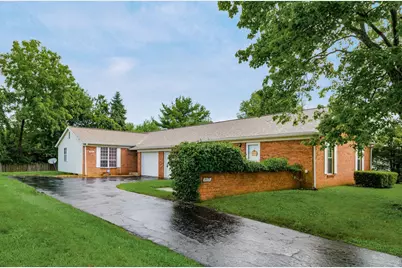 5845-5847 Forest Hills Boulevard, Columbus, OH 43231 - Photo 1