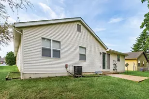 5845-5847 Forest Hills Blvd, Columbus, OH 43231 - Photo 9