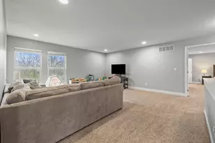 210 Blue Jacket Cir, Pickerington, OH 43147 - Photo 29