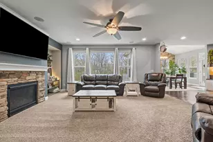 210 Blue Jacket Cir, Pickerington, OH 43147 - Photo 11