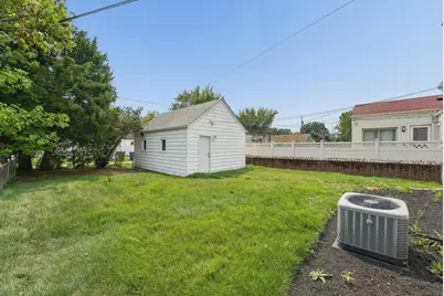 375 E Royal Forest Boulevard, Columbus, OH 43214 - Photo 23