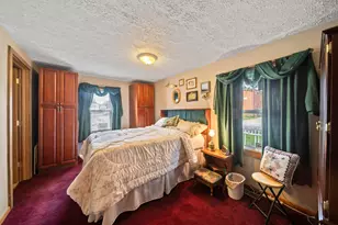 1879 Dunbar Dr, Columbus, OH 43224 - Photo 7