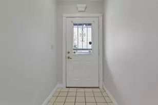 592 Bradley St, Columbus, OH 43201 - Photo 9