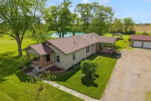 1451 Holland Rd, Marion, OH 43302 - Photo 1