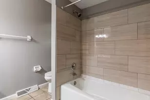 6641 Kennington Square S, Pickerington, OH 43147 - Photo 29