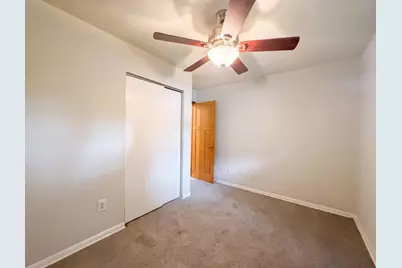 2221 Myrtle Avenue, Columbus, OH 43211 - Photo 13