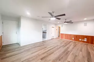 2221 Myrtle Ave, Columbus, OH 43211 - Photo 3
