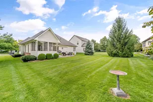 920 Linworth Village Dr, Columbus, OH 43235 - Photo 21