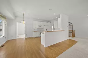 920 Linworth Village Dr, Columbus, OH 43235 - Photo 11