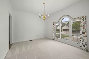 920 Linworth Village Dr, Columbus, OH 43235 - Photo 15