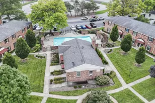 952 Chatham Ln, Columbus, OH 43221 - Photo 27