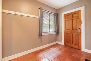 391 Siebert St, Columbus, OH 43206 - Photo 7