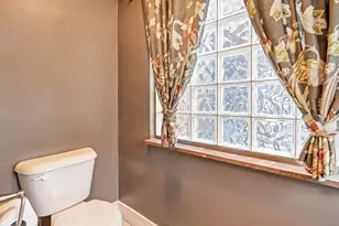 391 Siebert St, Columbus, OH 43206 - Photo 9