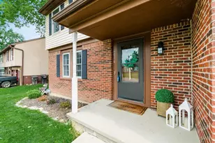 6016 Winterberry Dr, Galloway, OH 43119 - Photo 3