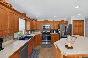 870 Fairway Dr, Howard, OH 43028 - Photo 9